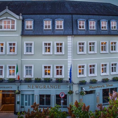 The Newgrange Hotel นาวัน ภายนอก รูปภาพ